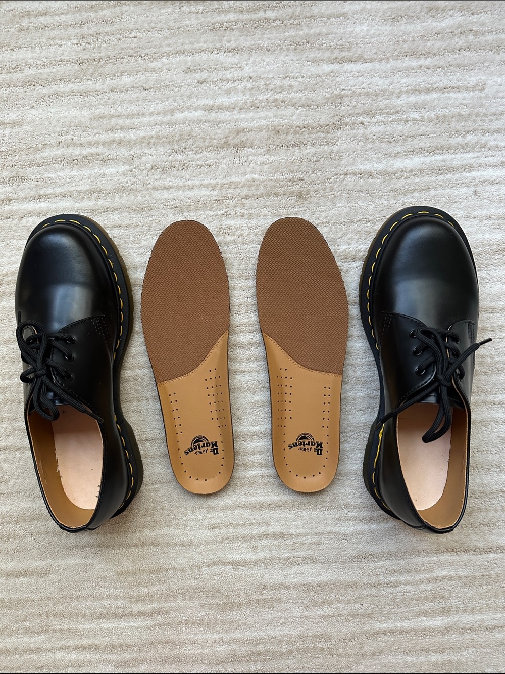 NWOB Dr Martens Air Wair 11837 Shoes Black 3 eye Oxford Size 9 - Picture 13 of 17